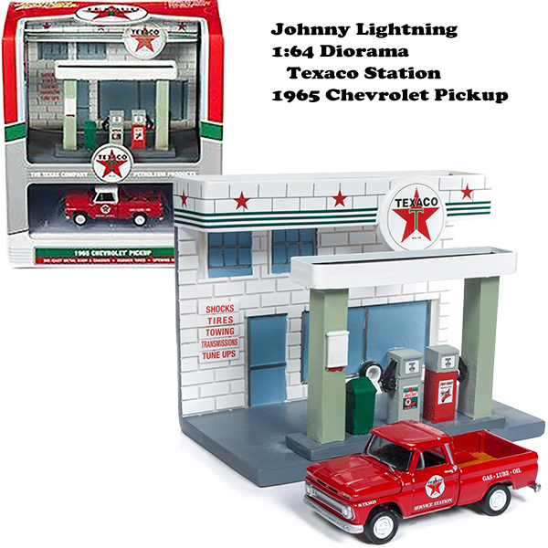 JOHNNY LIGHTNING 1:64 Texaco Station Diorama with 1965 Chevrolet Pickup ミニカー