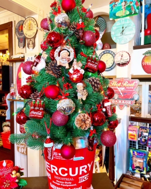 美品 コカコーラ  アメリカの古い街並み ジオラマ クリスマスツリー フィギュア